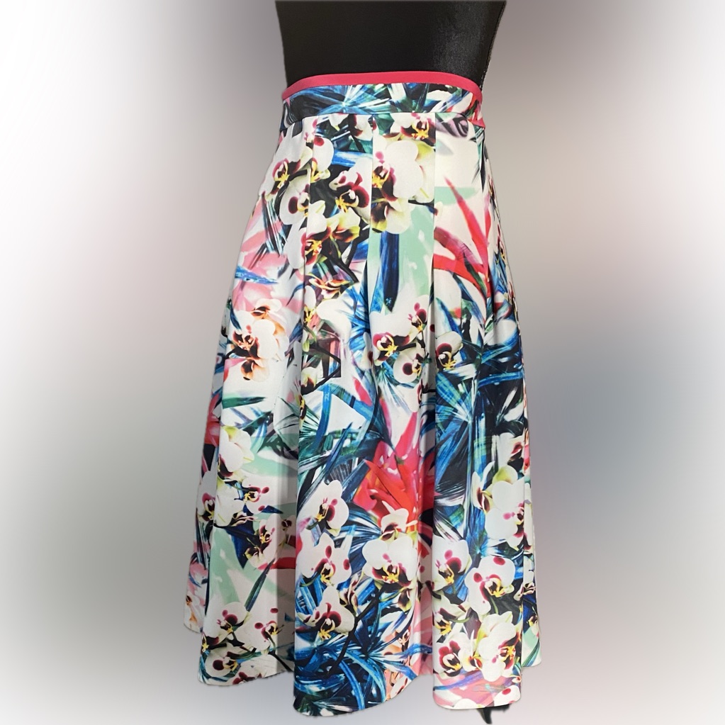 Artelier Nicole Miller Tropical Floral Print Skirt (12)